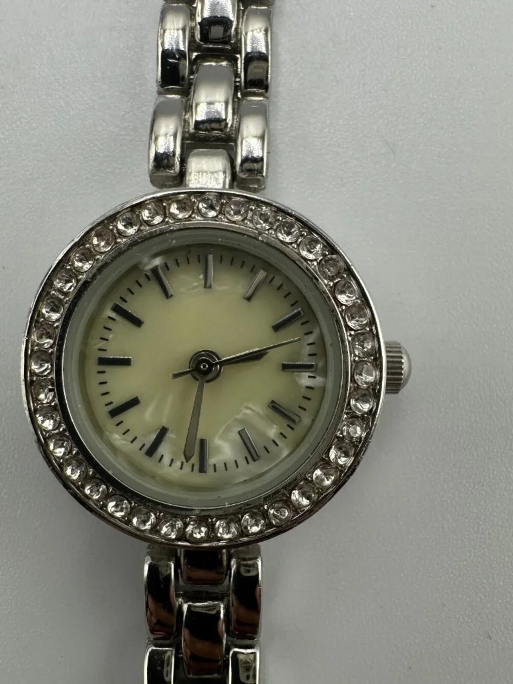 3/$30 Avon Watch Women Silver Tone Crystal Bezel Thin Metal Band New Battery 7